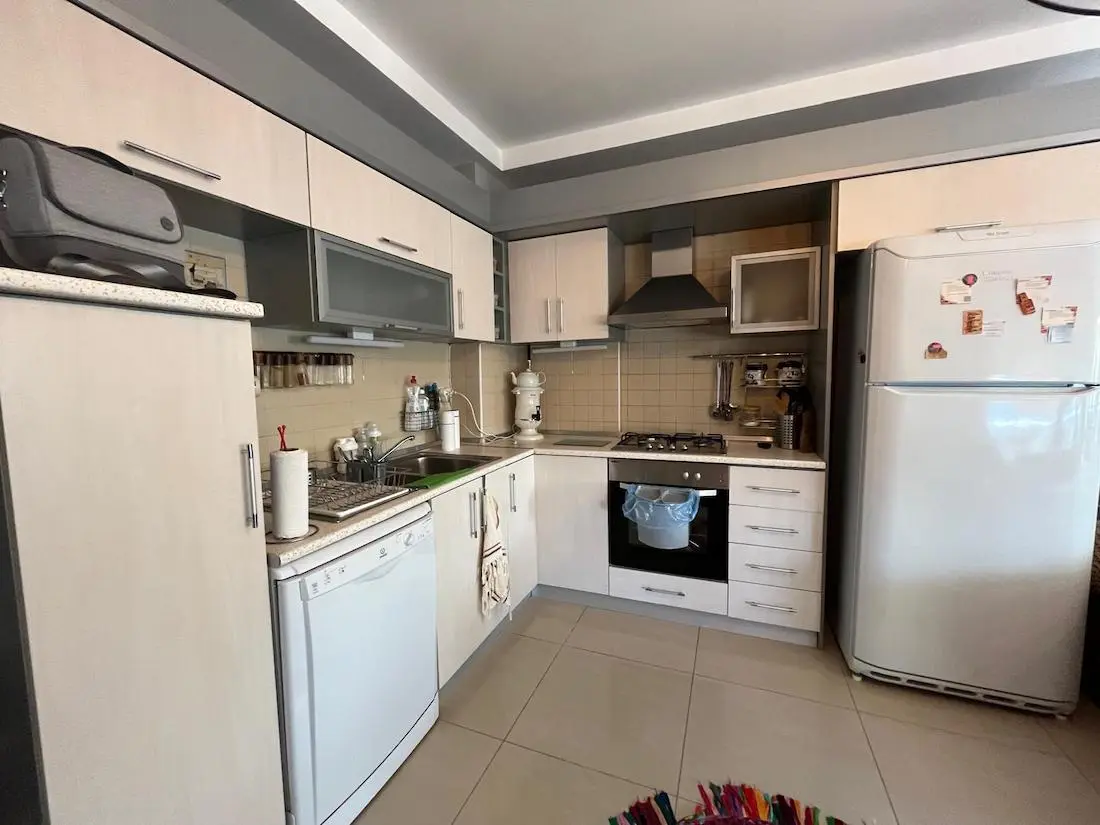 Fitted kitchen